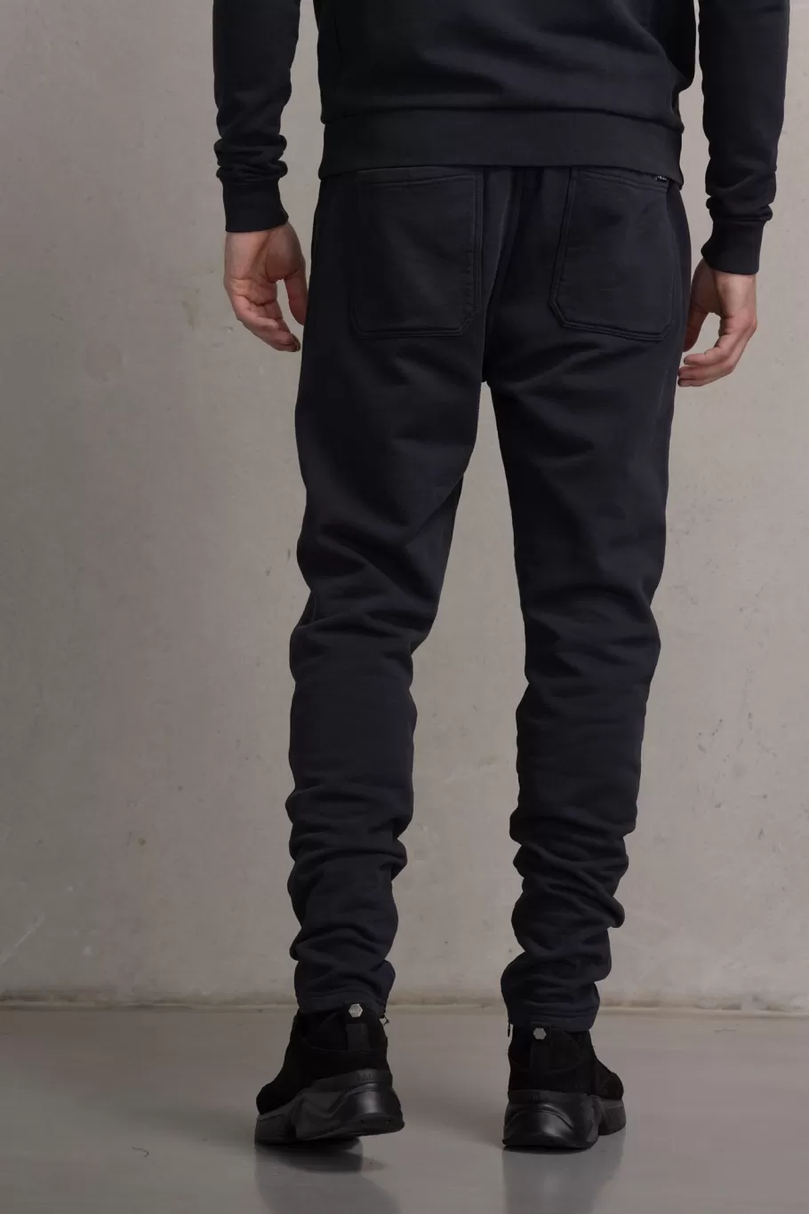 BALR. Sweatpants | Jacob Round Rubber Badge Regular Jogger Jet Black